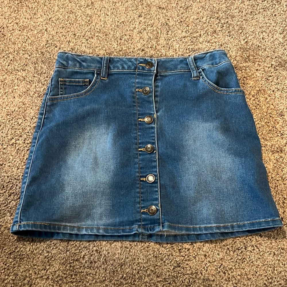 Cat & Jack Super Stretch Denim Skirt. Sz Large (10-12). Button up. Adjustable.